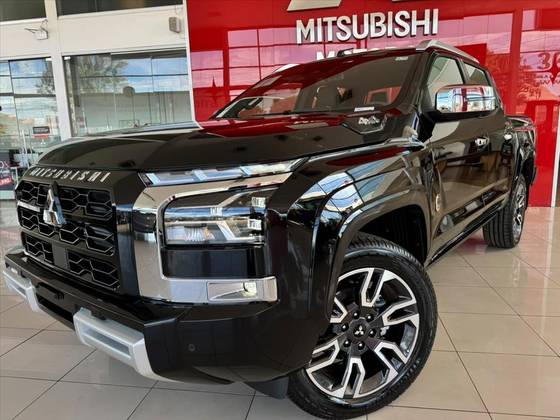 MITSUBISHI TRITON 2.4 BITURBO DIESEL CD TERRA 4X4 AUTOMÁTICO MITSUBISHI TRITON 2.4 BITURBO DIESEL CD TERRA 4X4 AUTOMÁTICO